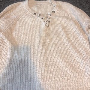 Cozy sweater for the winter! Don’t wait until the fall to stock up on sweaters!
